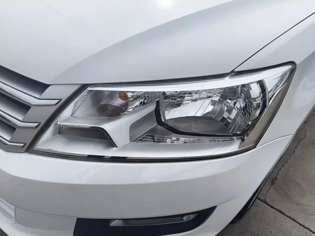 Volkswagen Santana — миниатюра 24