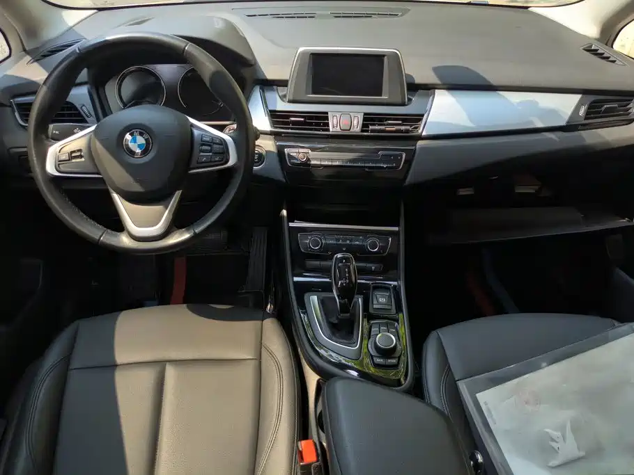 BMW 2 Series Gran Tourer — миниатюра 12