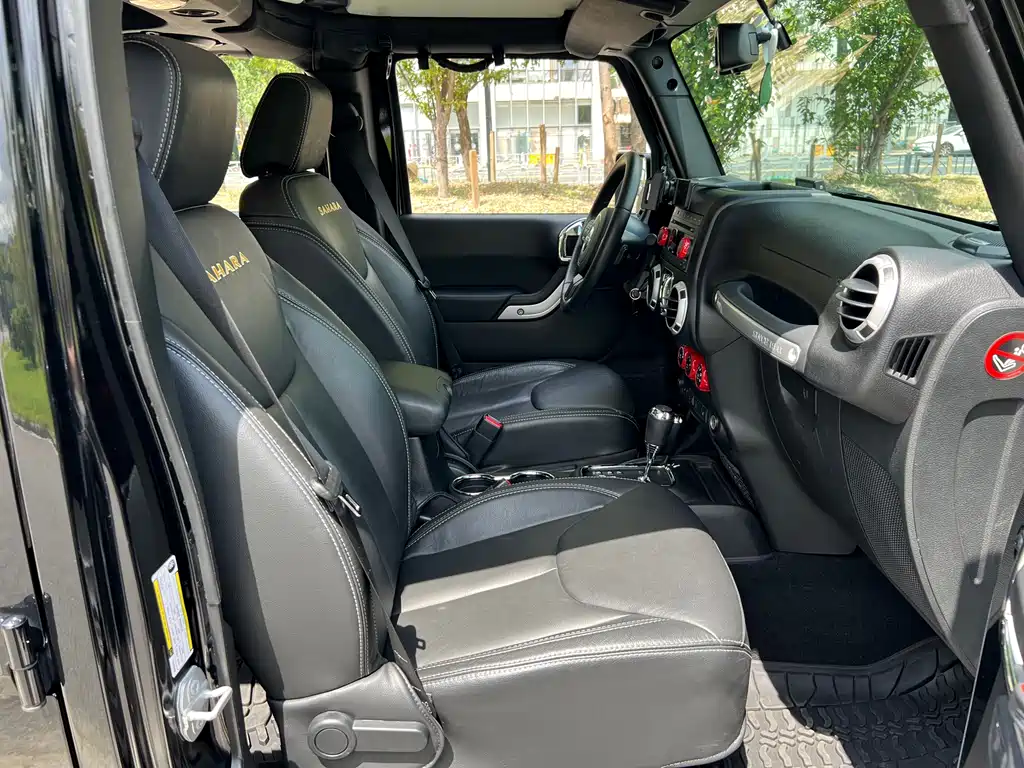 Jeep Wrangler — миниатюра 12
