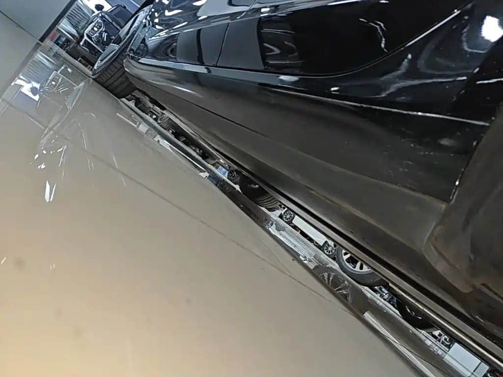 Tesla Model 3 — миниатюра 22
