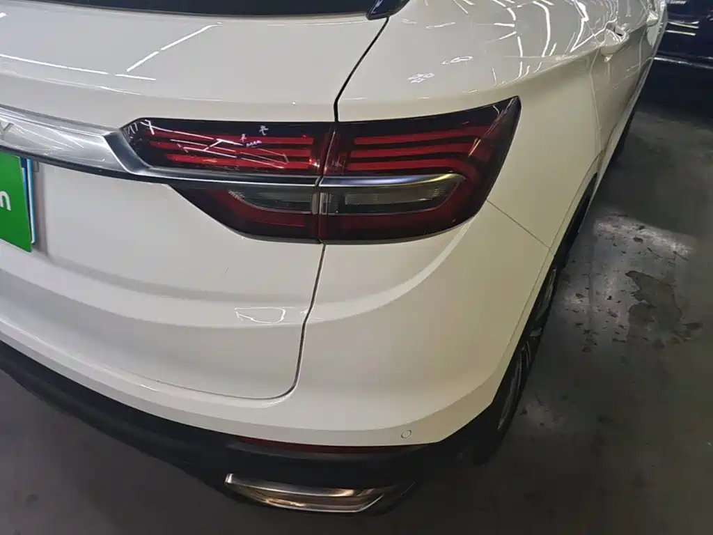 Geely Binyue — миниатюра 8
