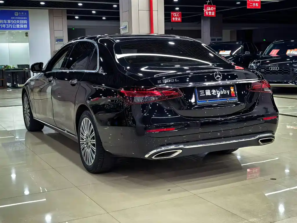 Mercedes-Benz E-Class — миниатюра 7