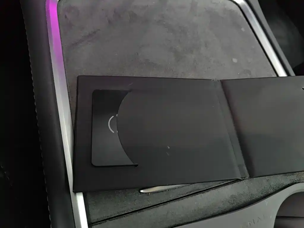 Tesla Model 3 — миниатюра 9