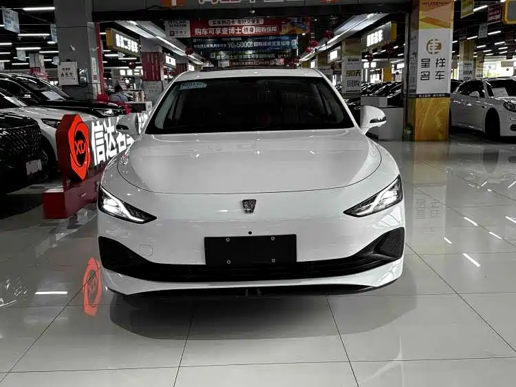 Roewe D7 2023 DMH 125km