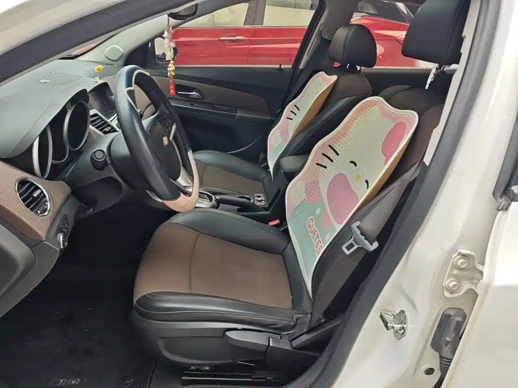 Chevrolet Cruze — миниатюра 15