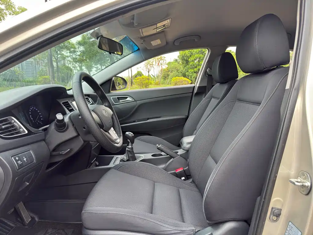 Hyundai Mistra — миниатюра 5