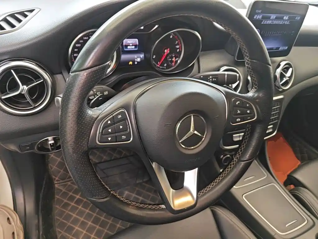 Mercedes-Benz GLA — миниатюра 11