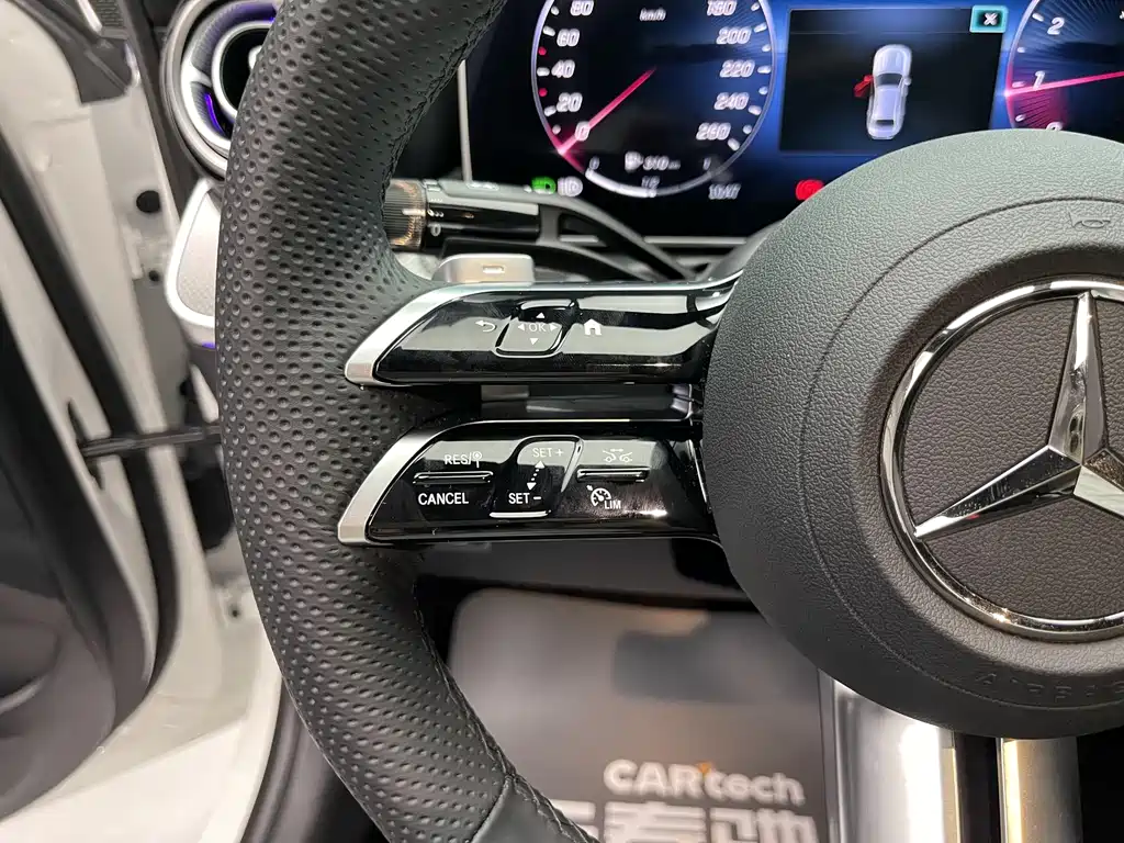 Mercedes-Benz C-Class — миниатюра 19