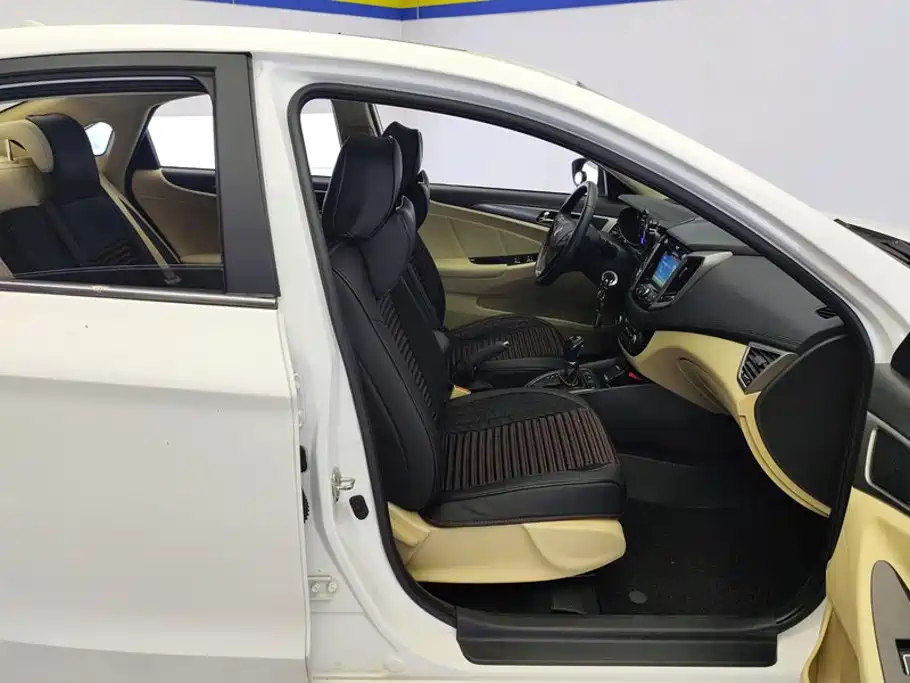Changan Eado — миниатюра 8