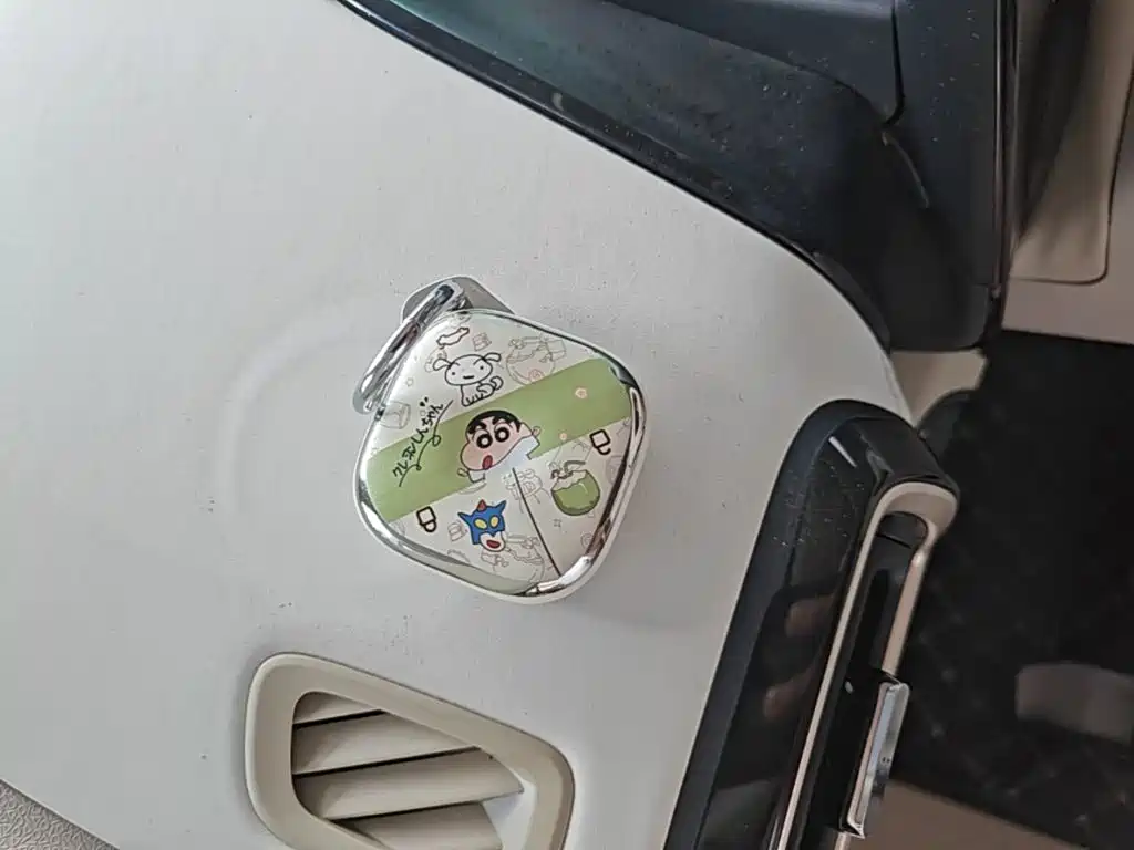 Baojun KiWi EV — миниатюра 9
