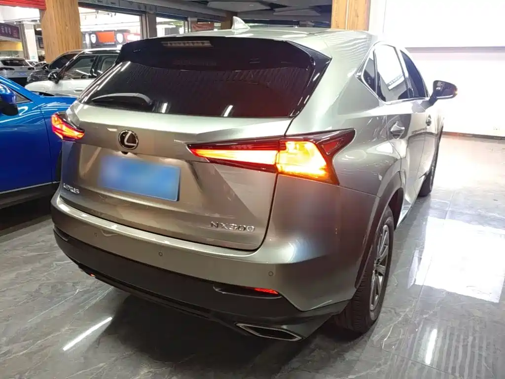 Lexus NX — миниатюра 7