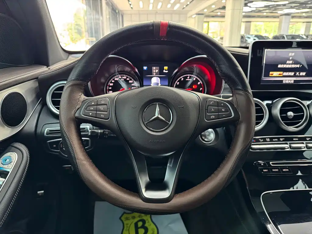 Mercedes-Benz GLC — миниатюра 9