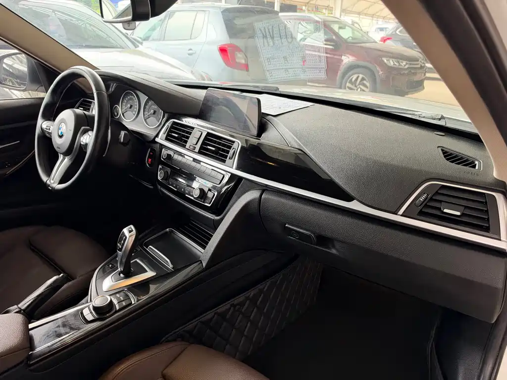 BMW 3 Series — миниатюра 30