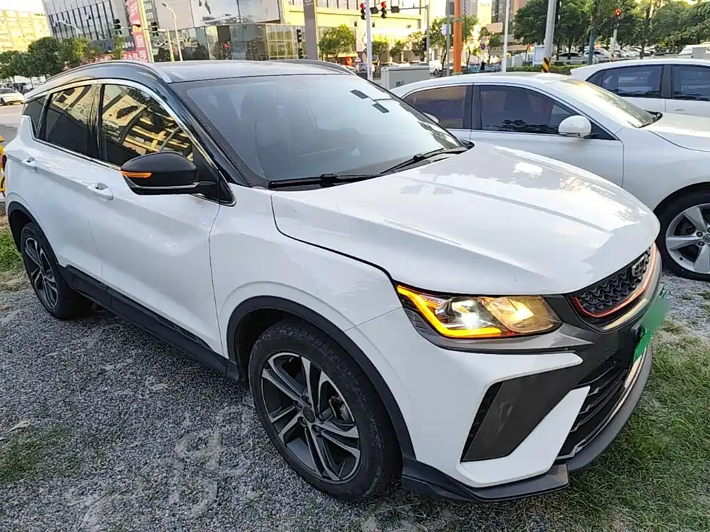 Geely Binyue — миниатюра 4