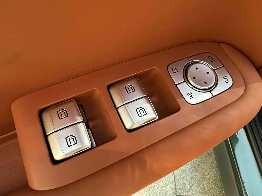 Li Auto Li L9 — миниатюра 22
