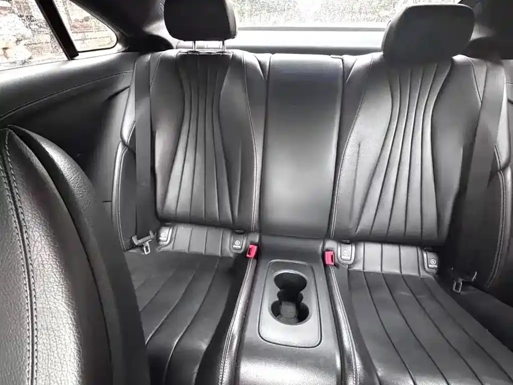 Mercedes-Benz E-Class (Import) — миниатюра 5