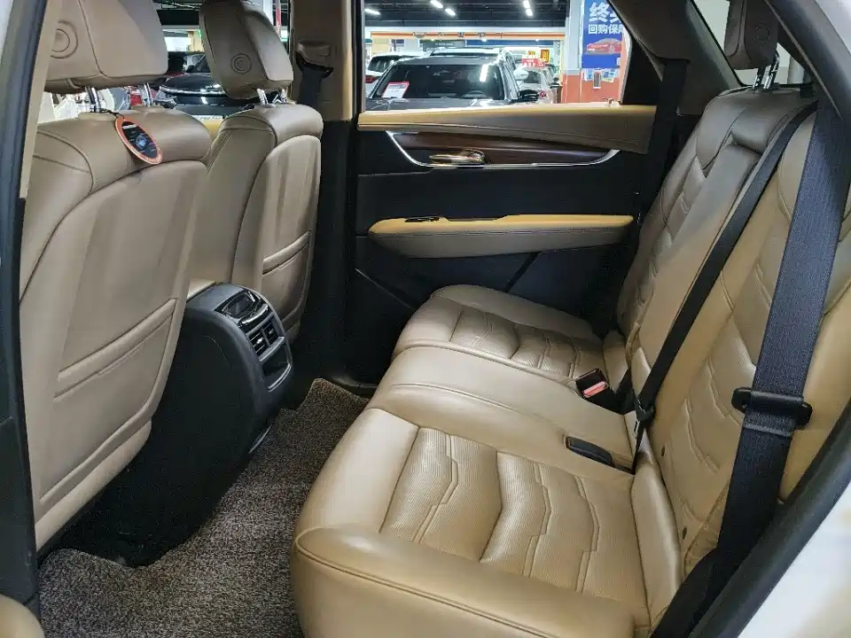 Cadillac XT5 — миниатюра 9