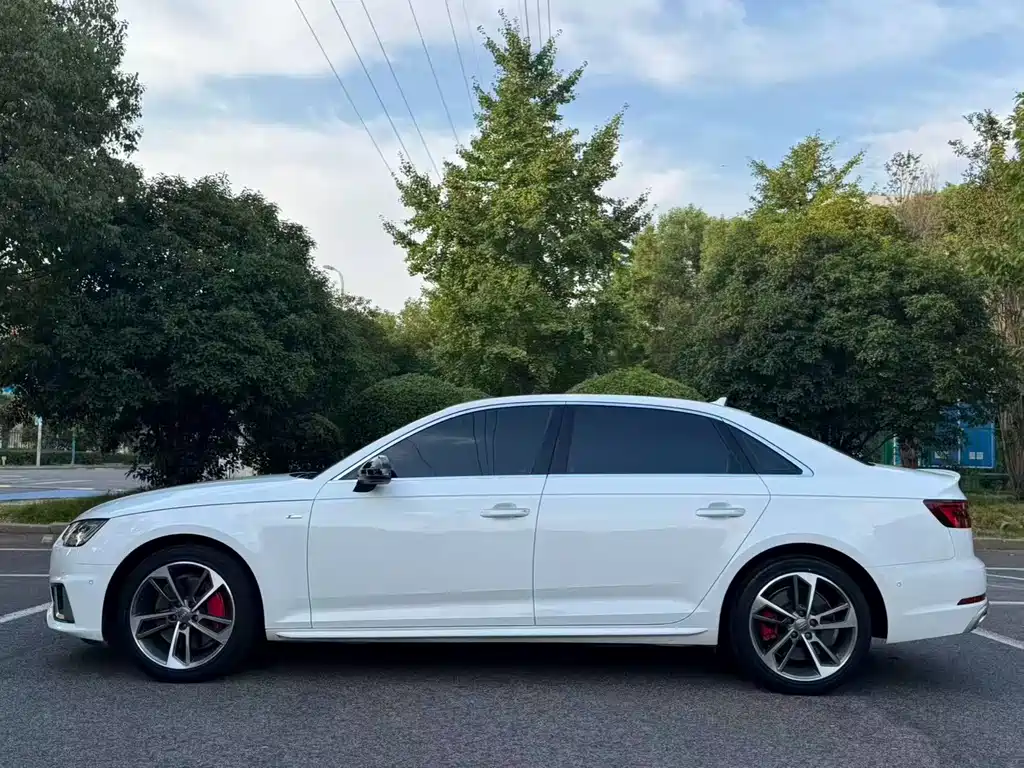 Audi A4L — миниатюра 3