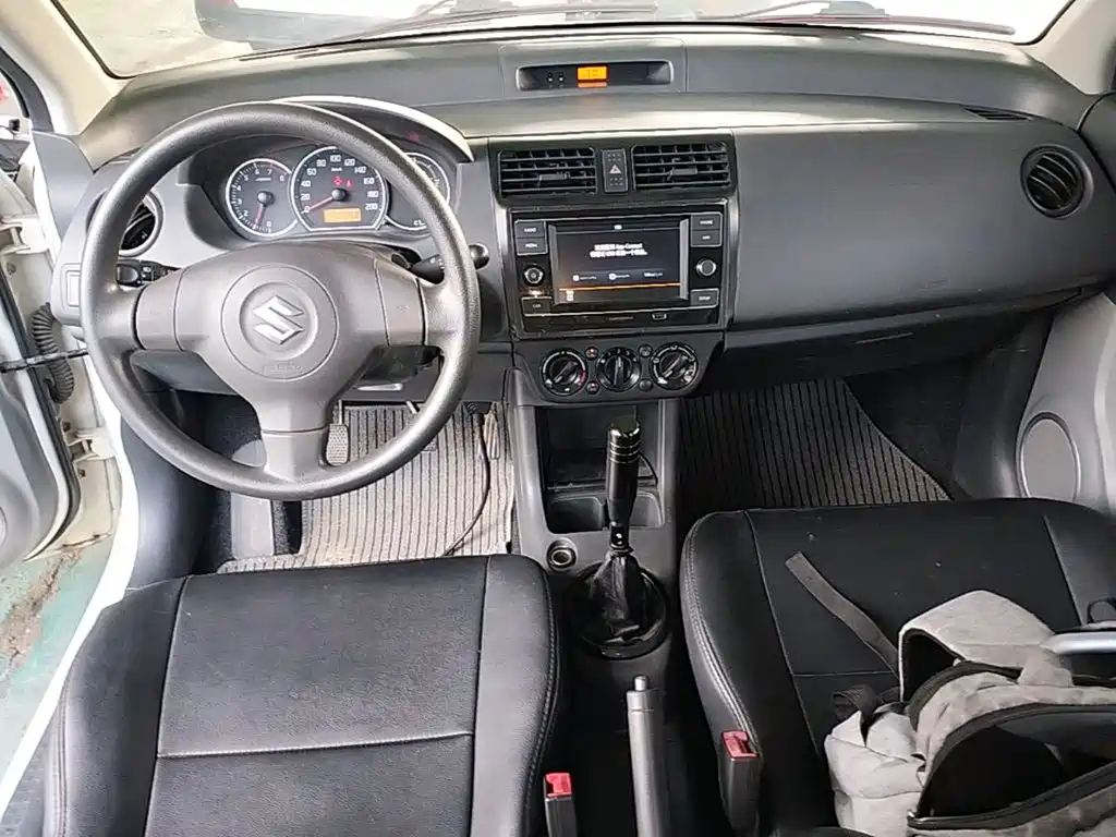 Suzuki Swift — миниатюра 10