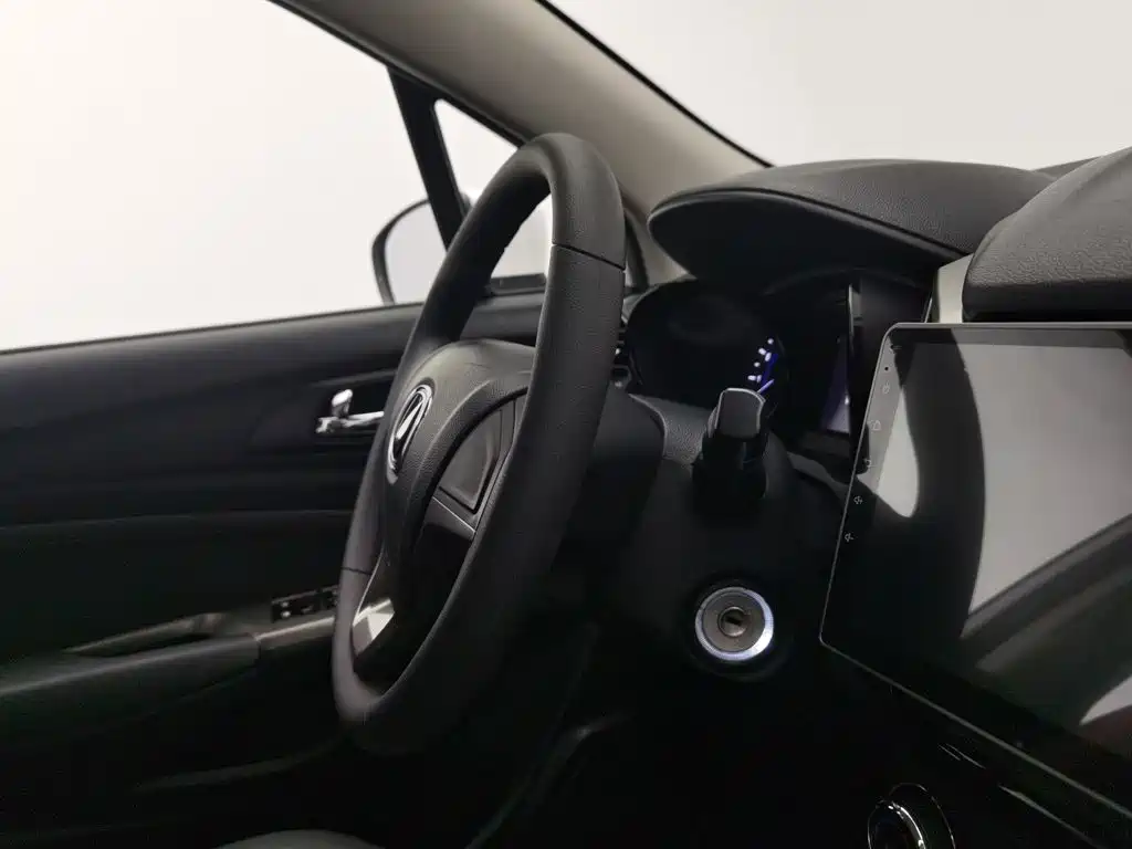 Changan CS15 — миниатюра 22