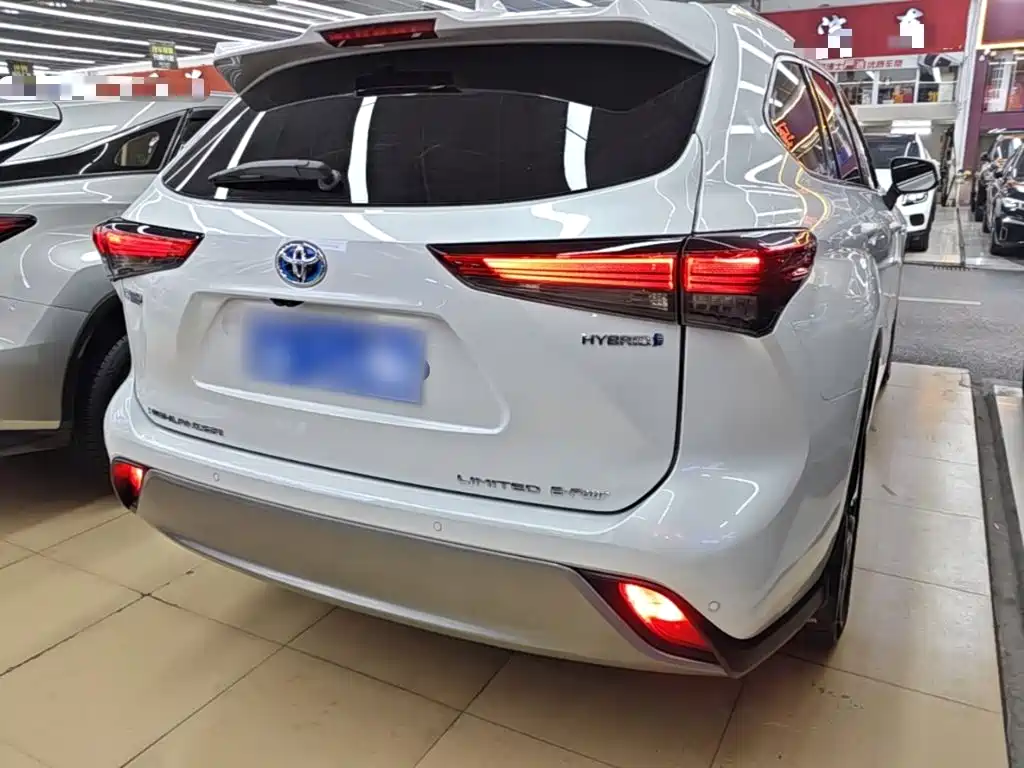 Toyota Highlander — миниатюра 7