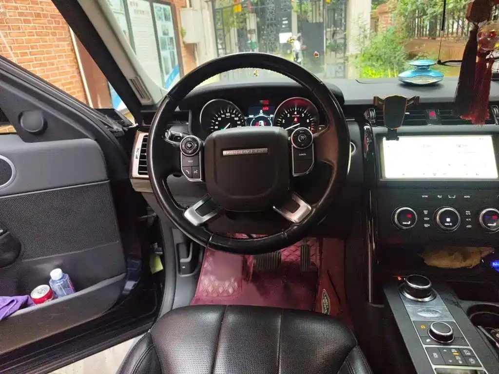 Land Rover Discovery — миниатюра 3