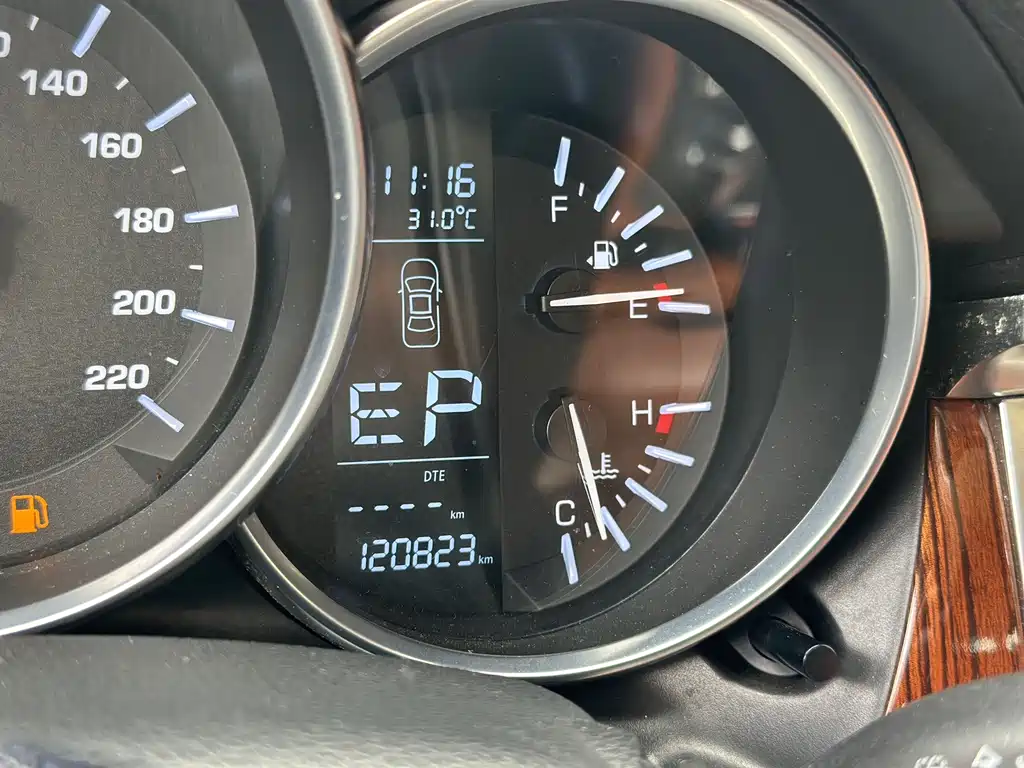 Zotye Zotye SR9 — миниатюра 6