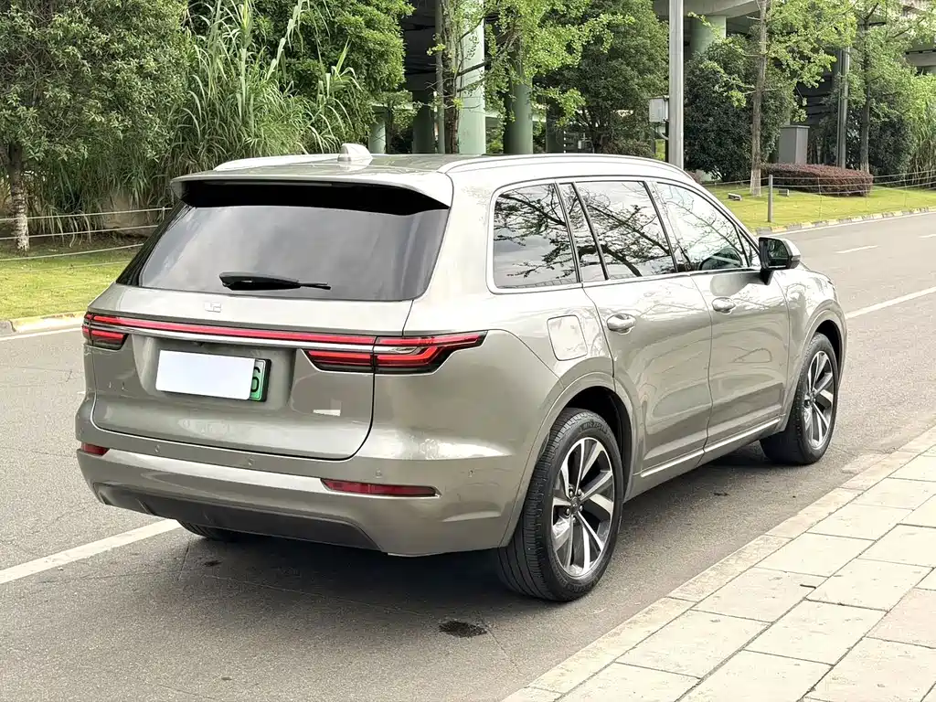 Li Auto Li ONE — миниатюра 8