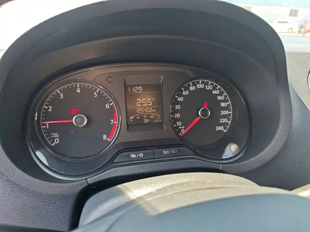 Volkswagen Polo — миниатюра 12