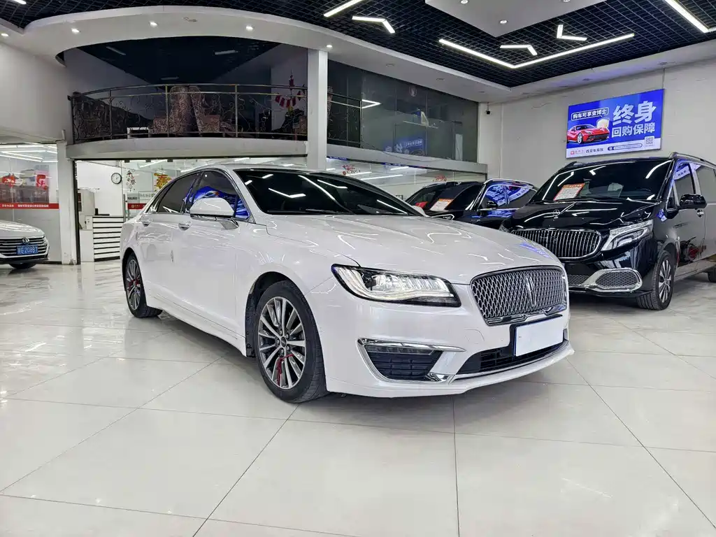 Lincoln MKZ — миниатюра 3