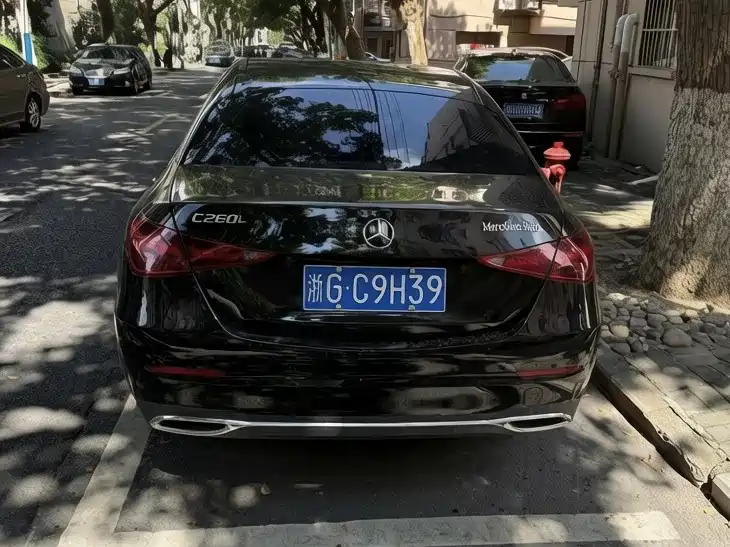 Mercedes-Benz C-Class — миниатюра 7