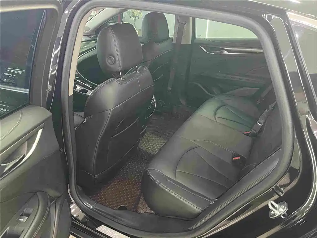 Buick LaCrosse — миниатюра 9