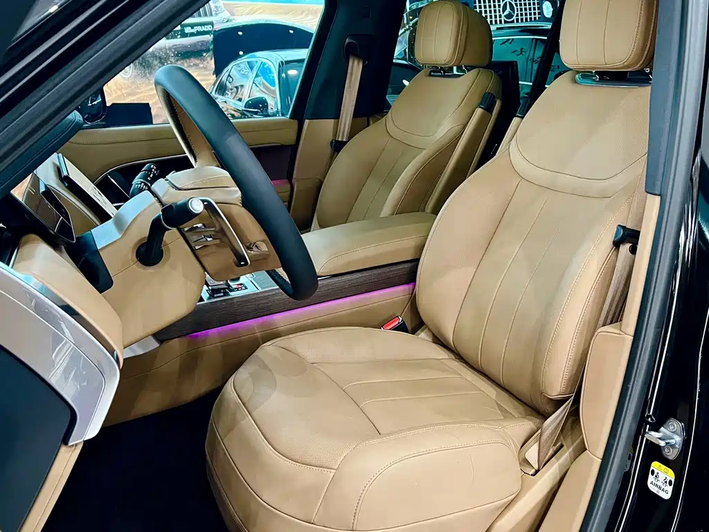 Land Rover Range Rover — миниатюра 5