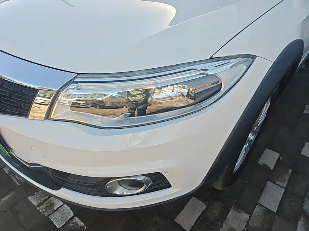 Qoros Qoros 3 — миниатюра 24