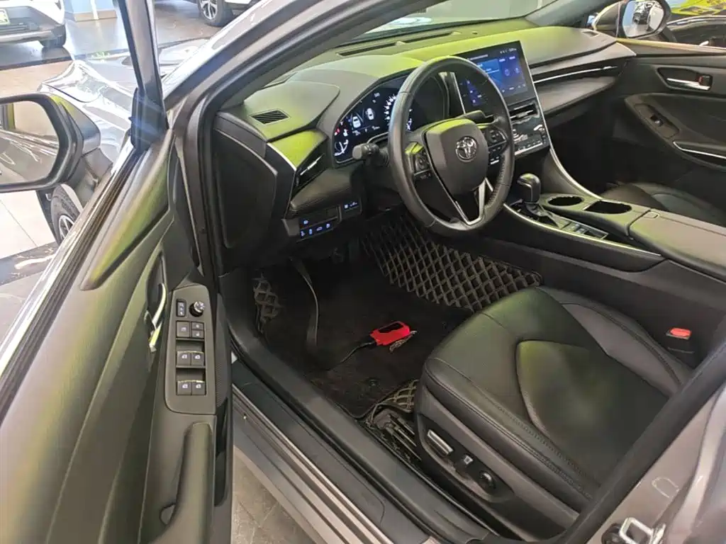 Toyota Avalon — миниатюра 16