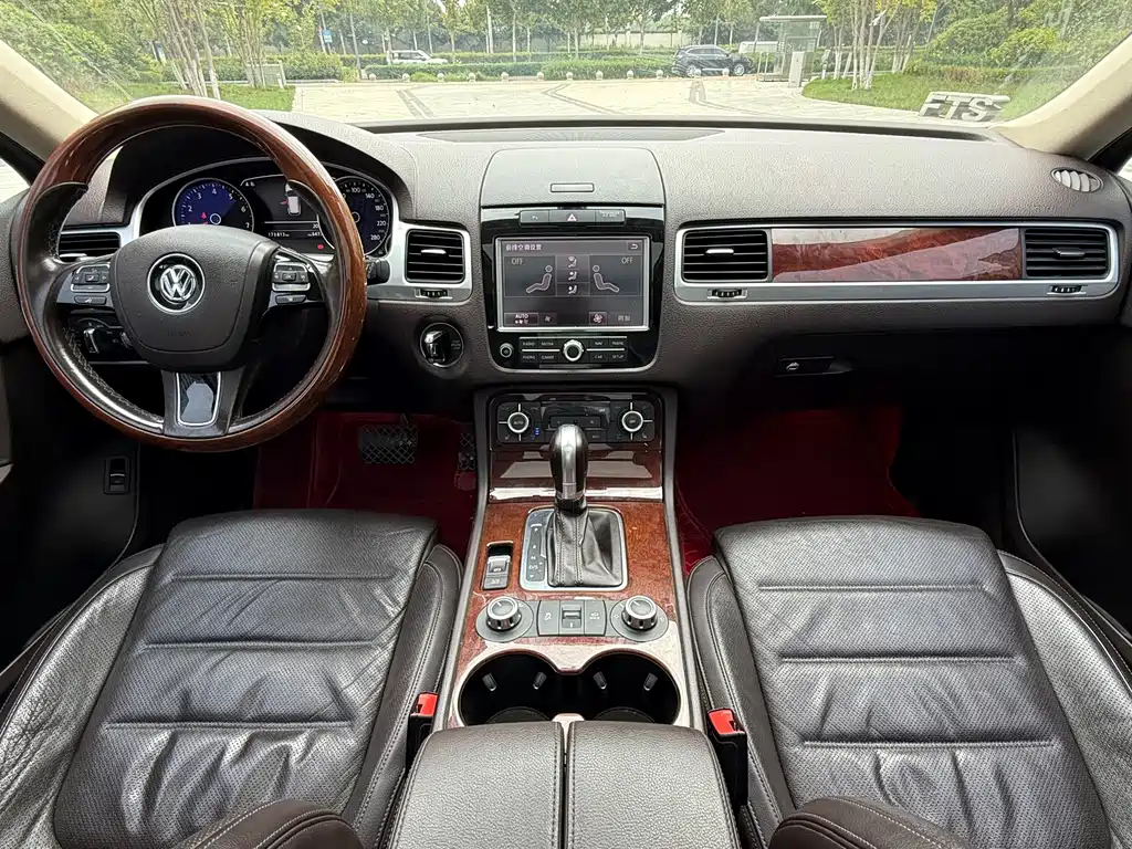 Volkswagen Touareg — миниатюра 9