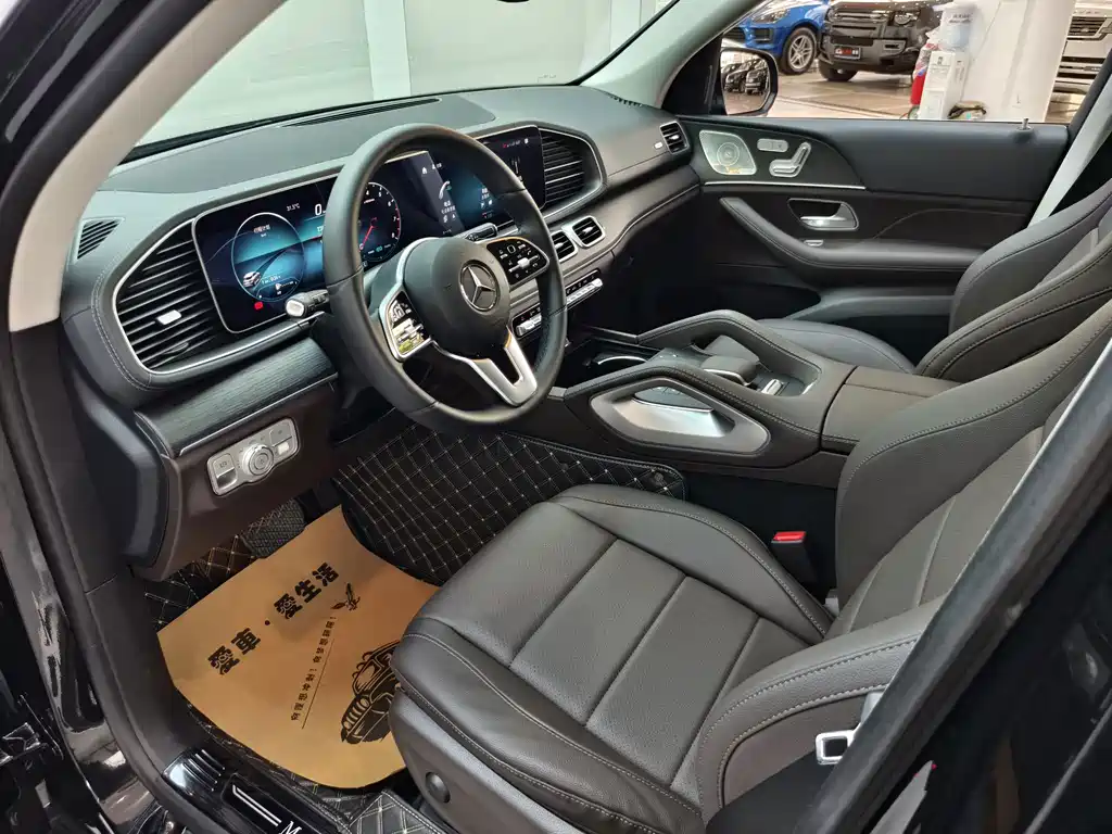 Mercedes-Benz GLE (Import) — миниатюра 21