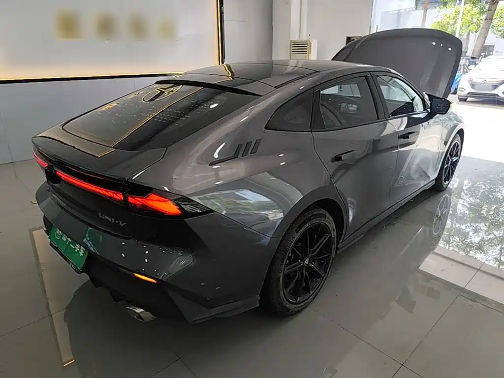 Changan UNI-V — миниатюра 7