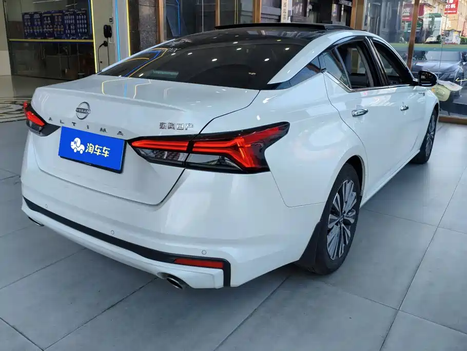 Nissan Teana — миниатюра 3