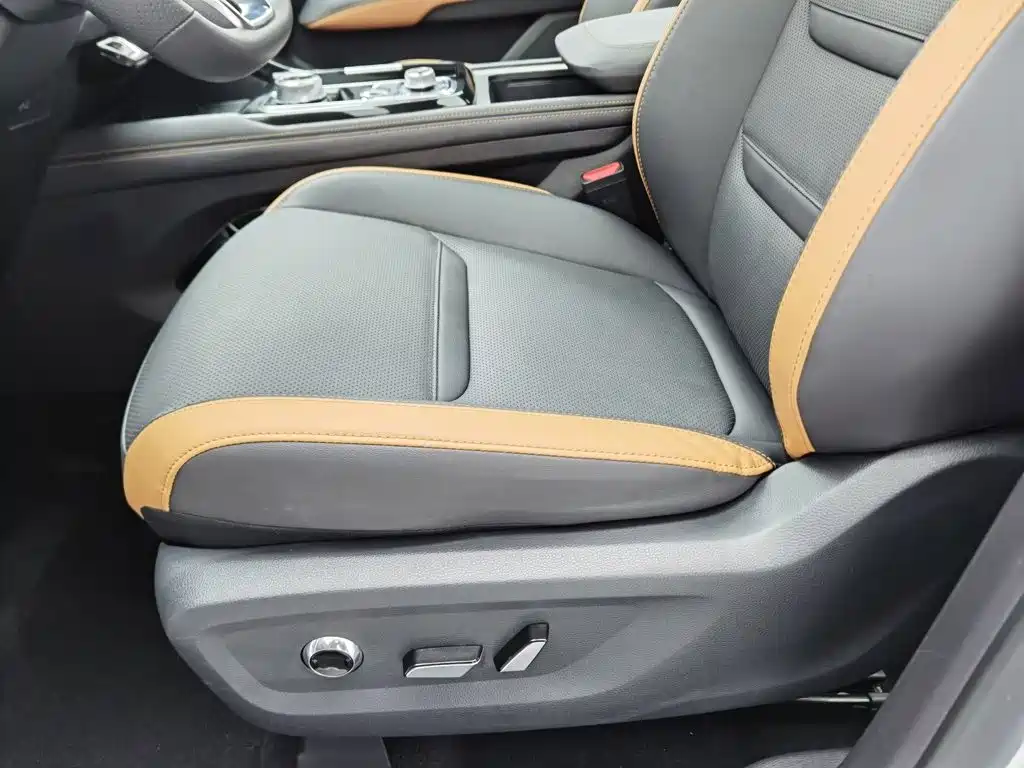 Ford Equator Sport — миниатюра 20