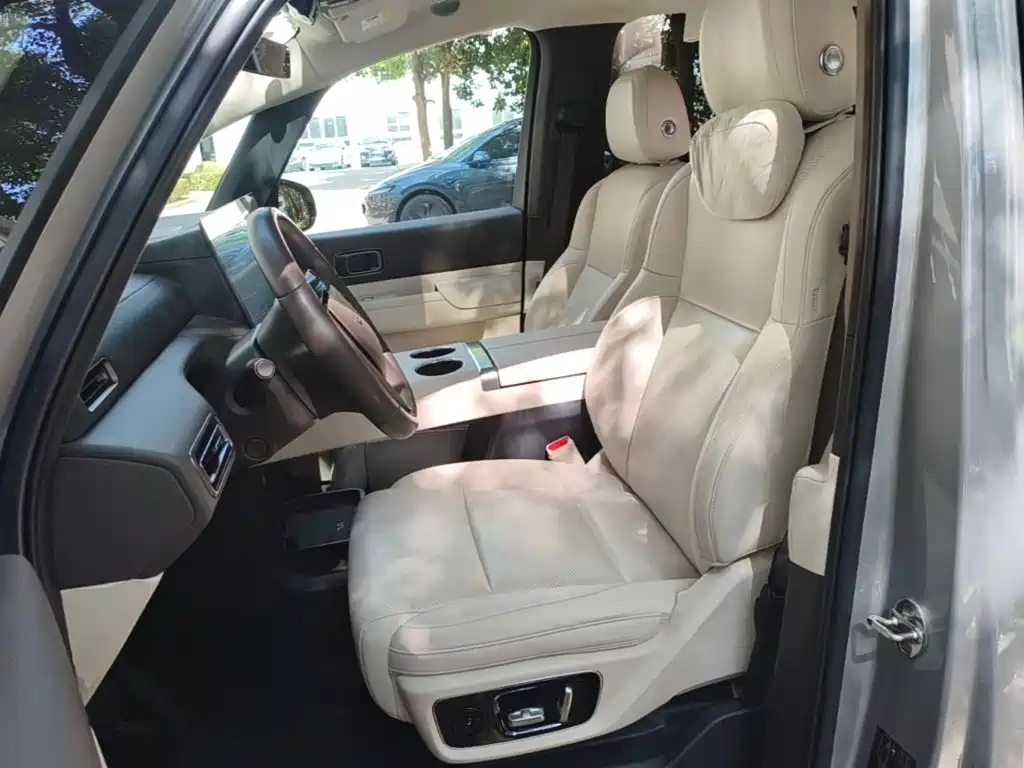 Li Auto Li MEGA — миниатюра 15