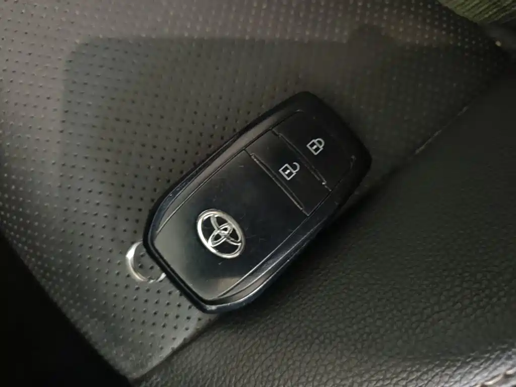 Toyota Frontlander — миниатюра 9