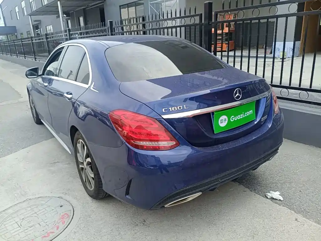 Mercedes-Benz C-Class — миниатюра 5