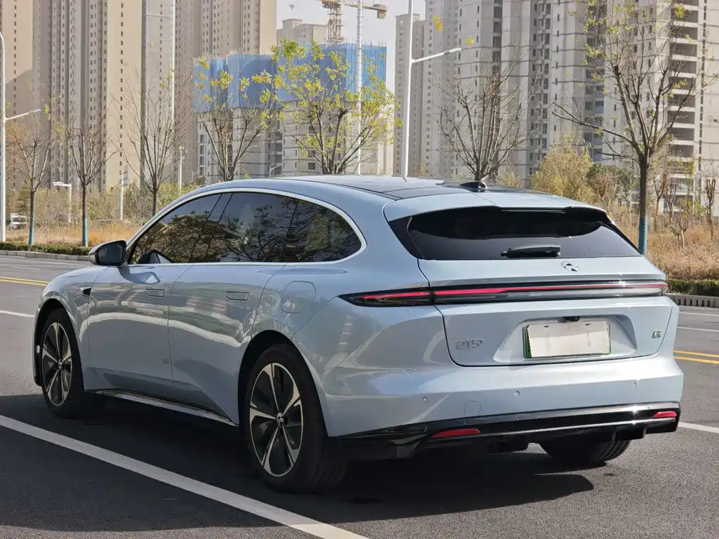NIO NIO ET5T