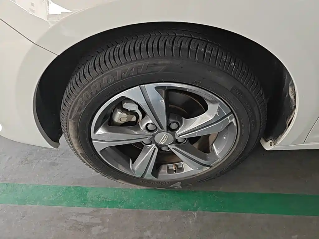 Geely Emgrand GL — миниатюра 23