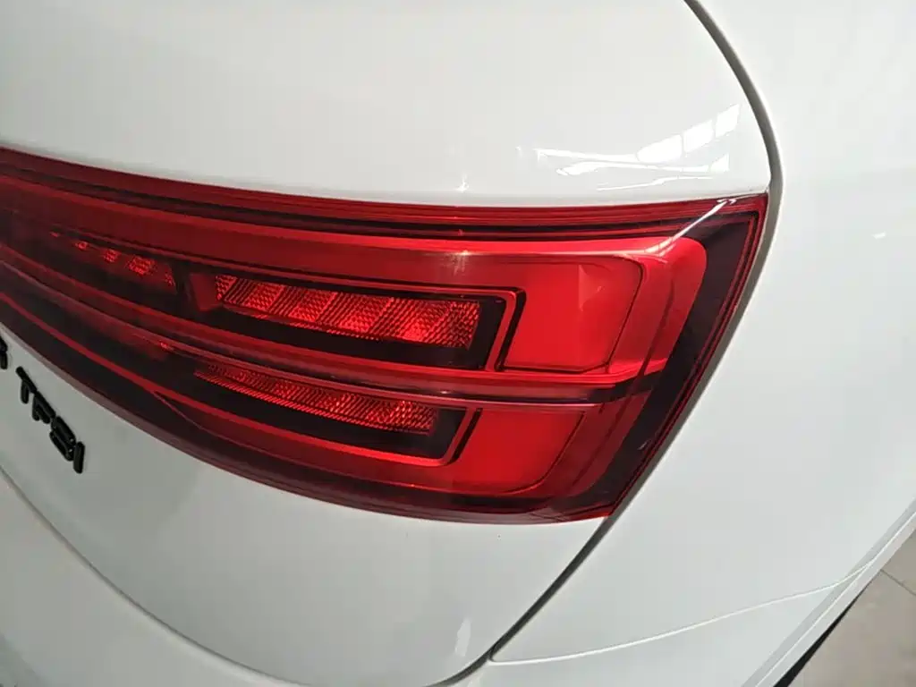 Audi Q3 — миниатюра 8