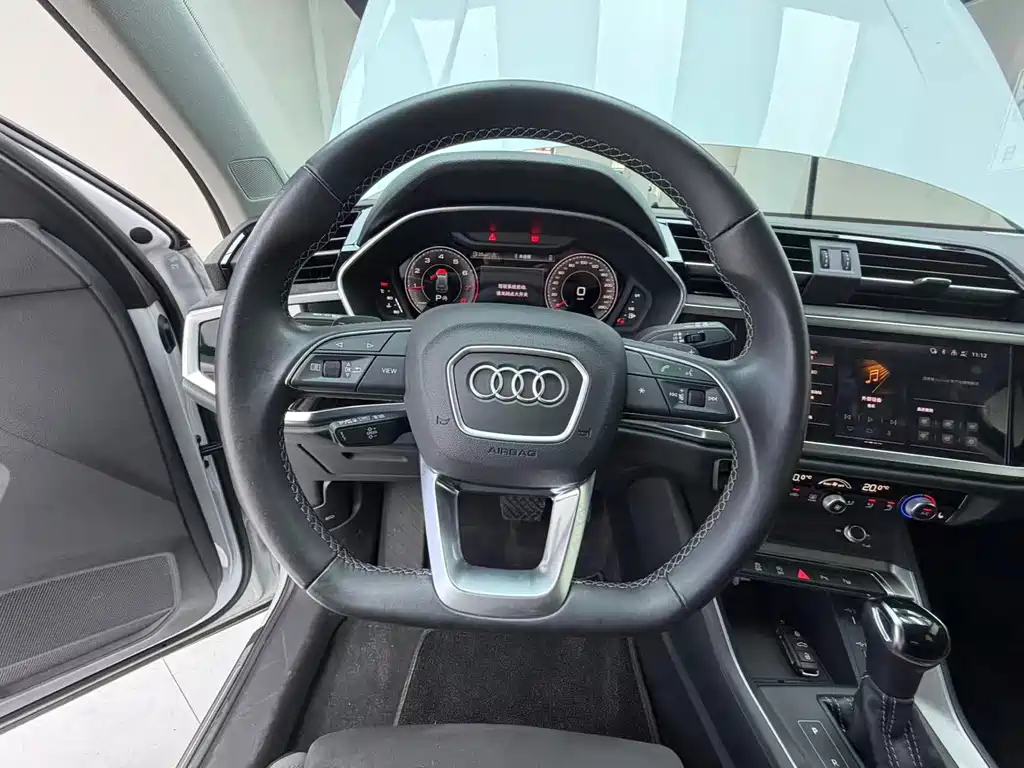 Audi Q3 — миниатюра 10
