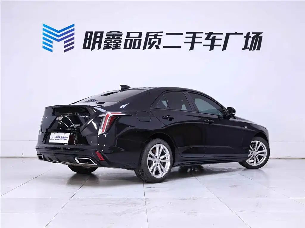 Cadillac CT4 2022 28T