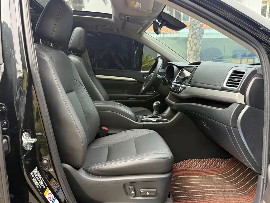 Toyota Highlander — миниатюра 4