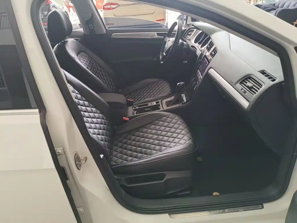 Volkswagen Golf — миниатюра 25